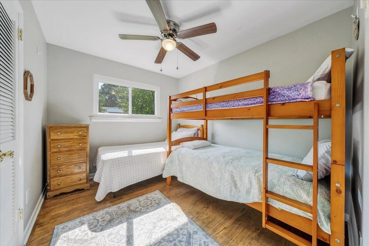 3425 View AVE - Photo 21