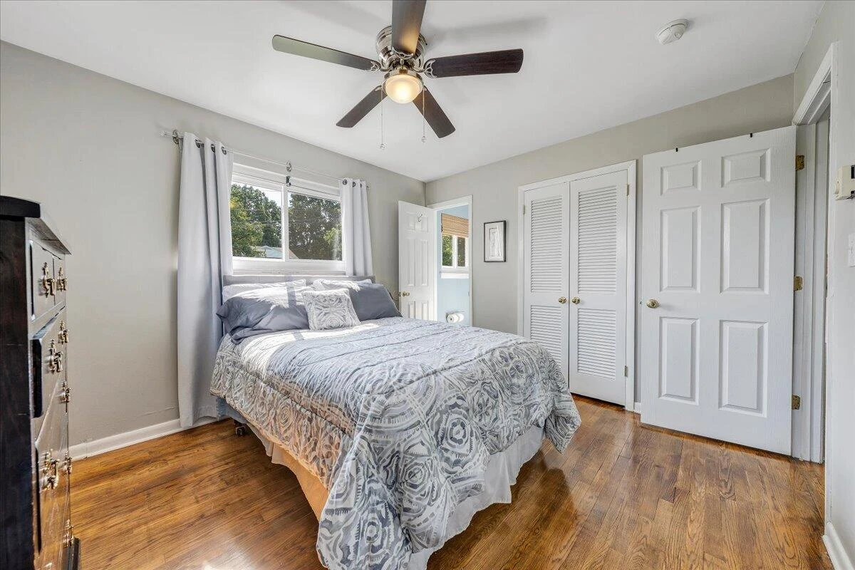 3425 View AVE - Photo 26