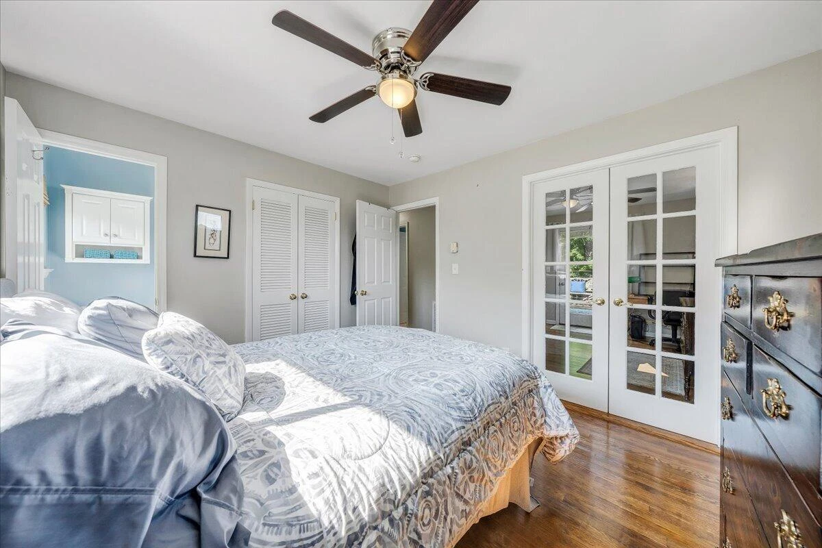 3425 View AVE - Photo 29