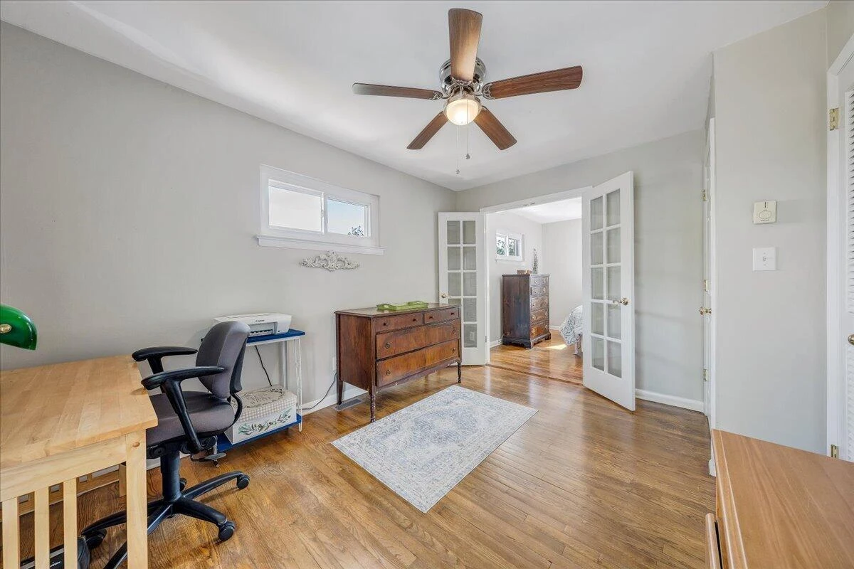 3425 View AVE - Photo 31