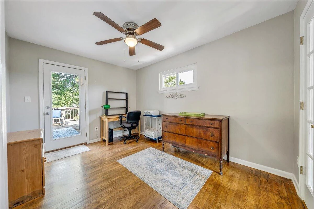 3425 View AVE - Photo 32
