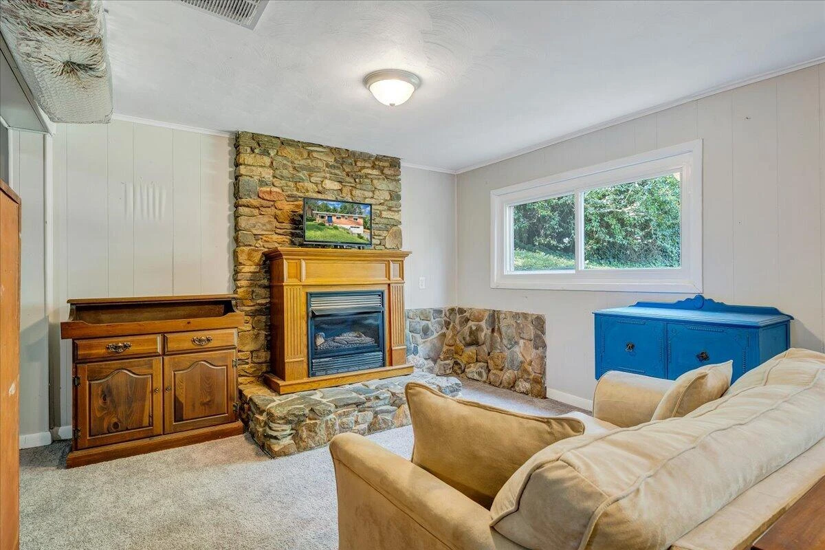 3425 View AVE - Photo 36