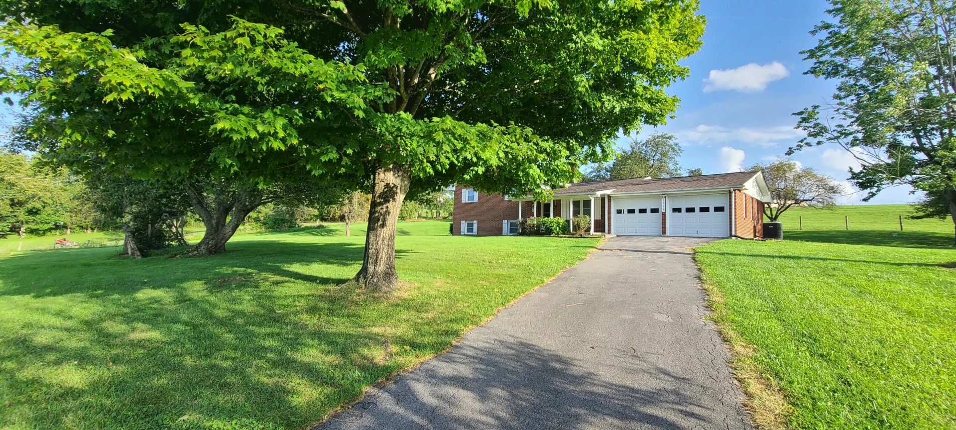 1699 Harman DR - Photo 2