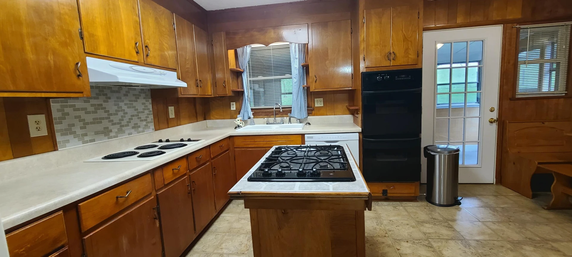 1699 Harman DR - Photo 32