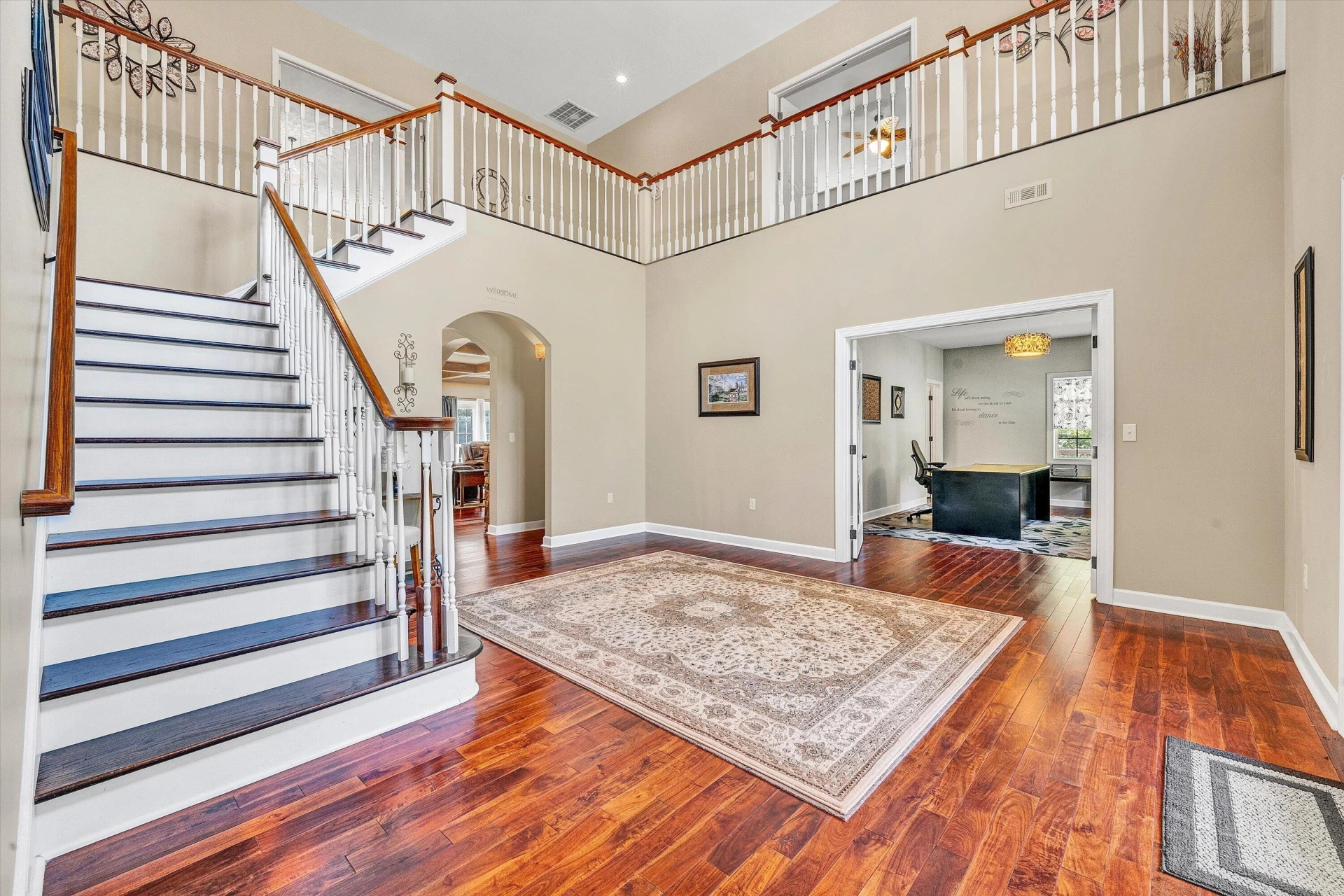 175 Tracie DR - Photo 4