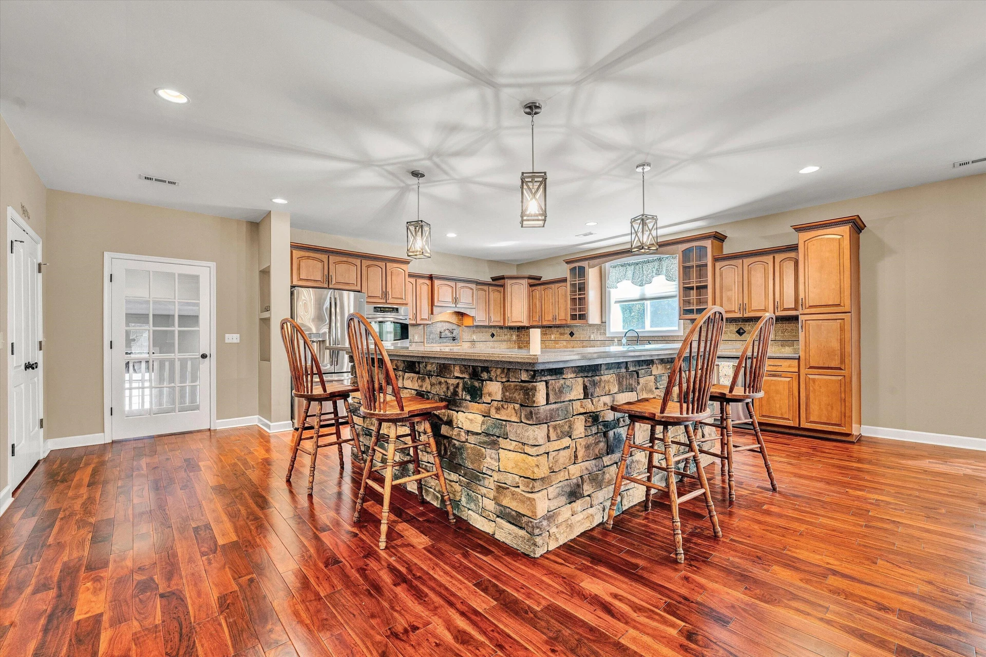 175 Tracie DR - Photo 16
