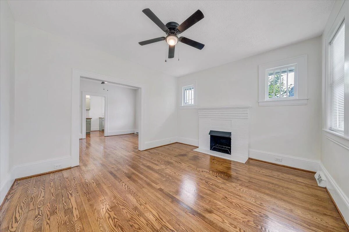 3652 Yellow Mountain RD SE - Photo 4