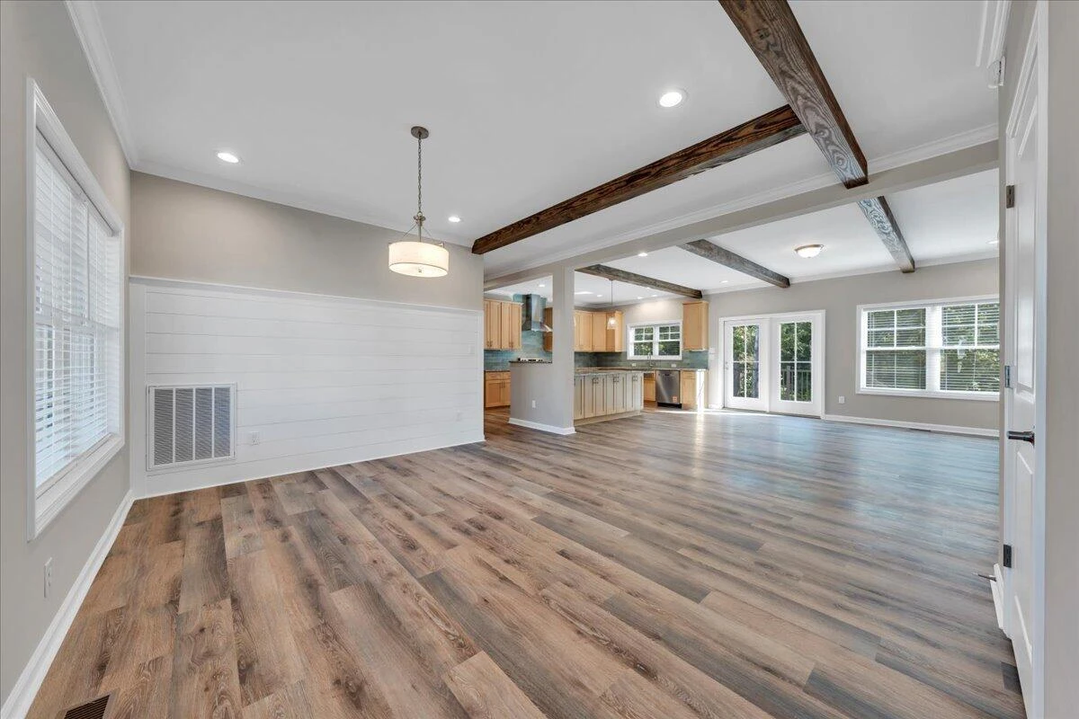310 Windsor Castle DR - Photo 5