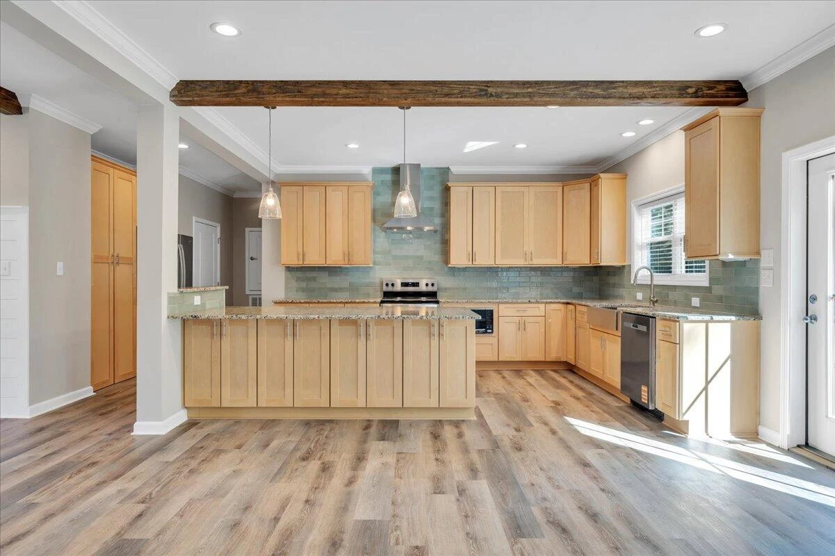 310 Windsor Castle DR - Photo 16