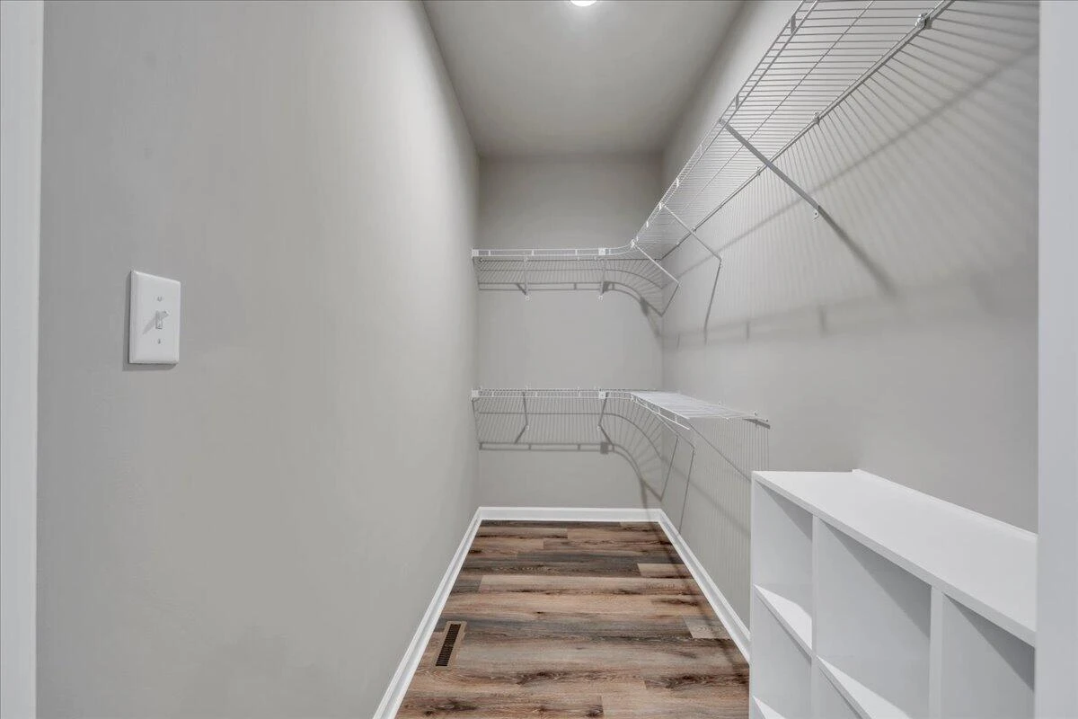 310 Windsor Castle DR - Photo 32