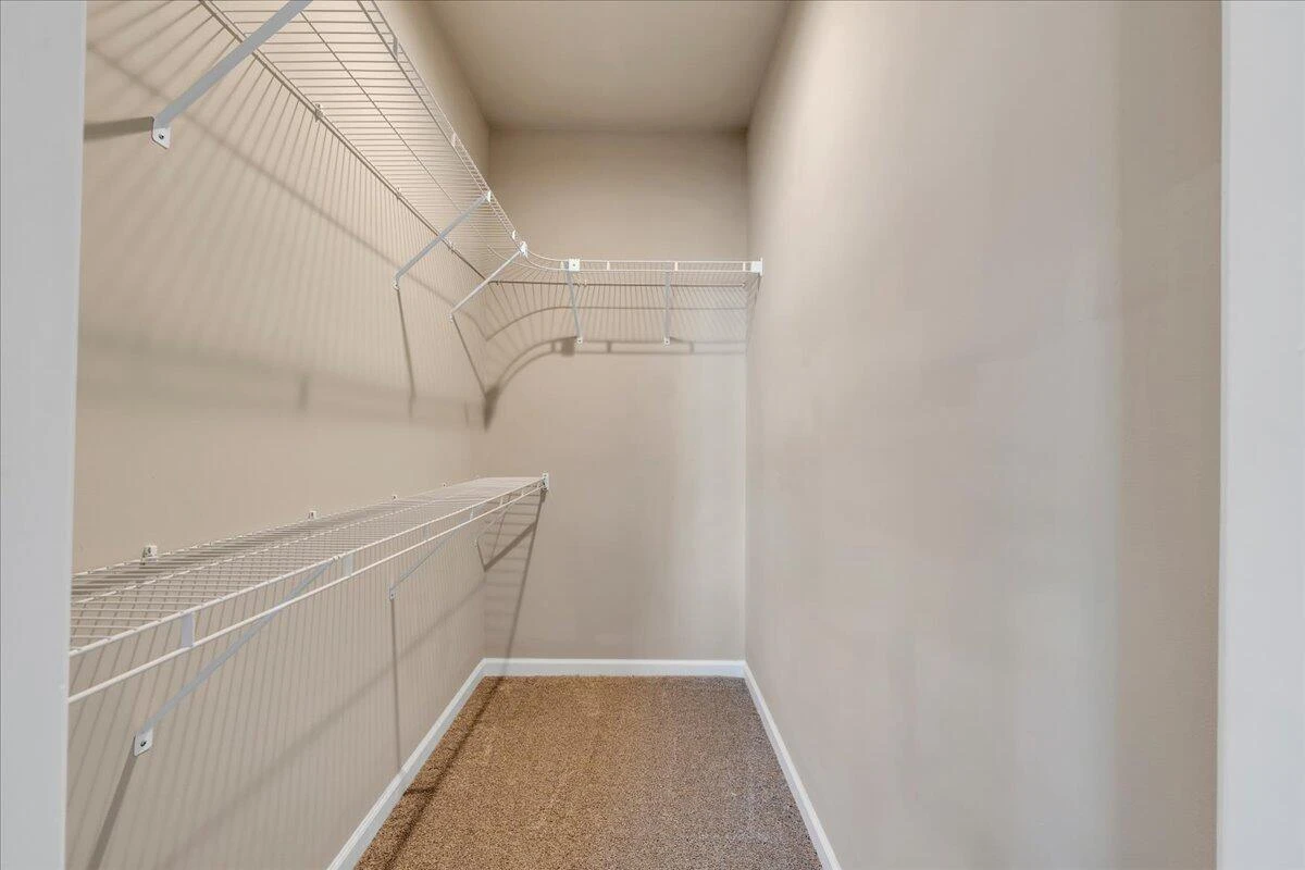 310 Windsor Castle DR - Photo 36