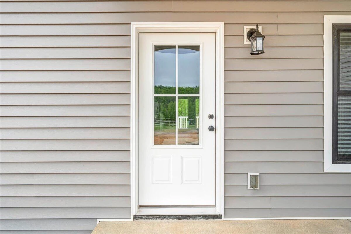 284 Windsor Castle DR - Photo 2