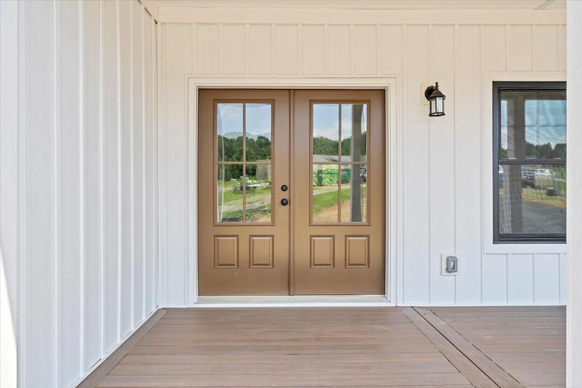 320 Windsor Castle DR - Photo 3