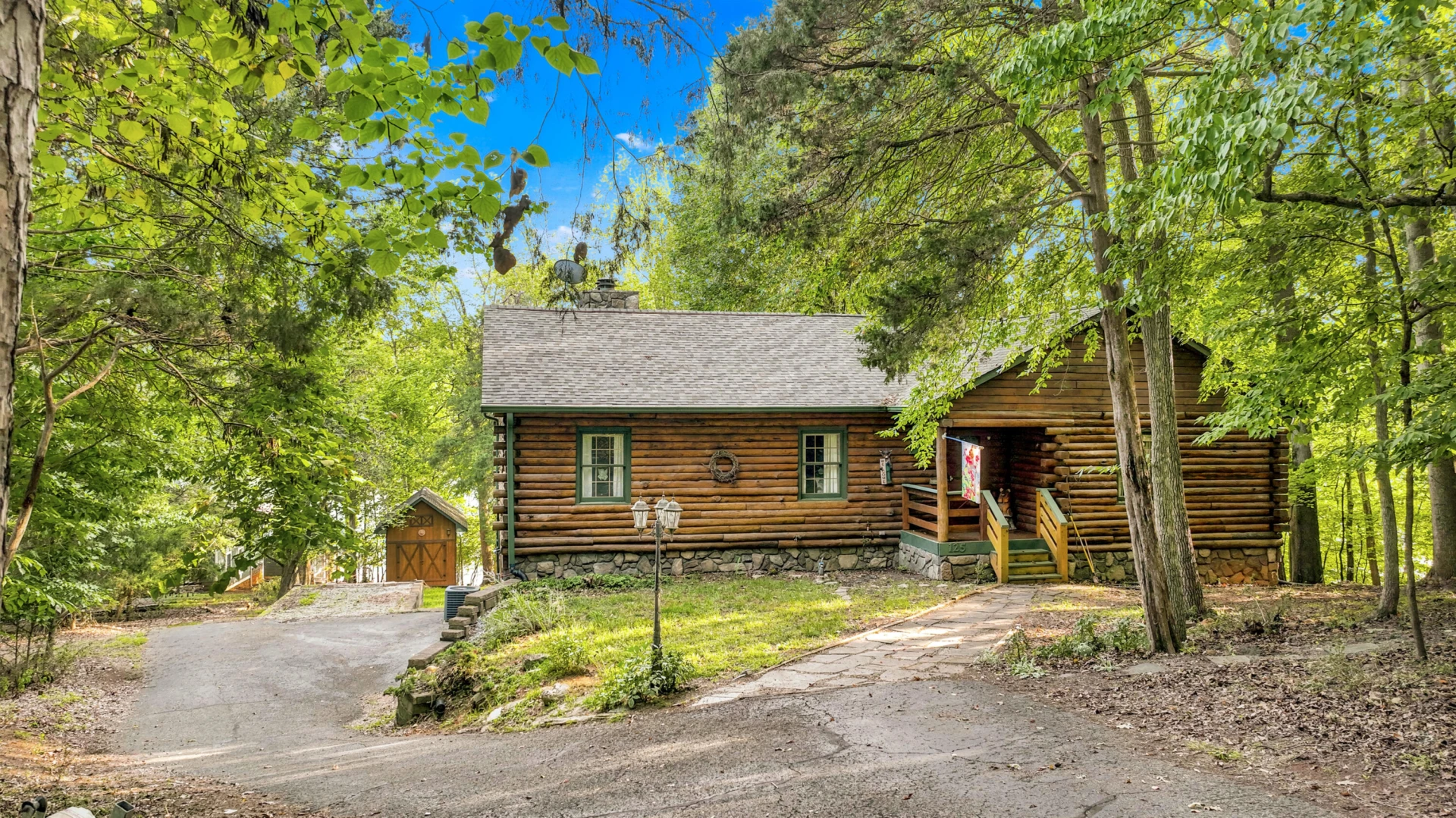 125 Briarcliff DR