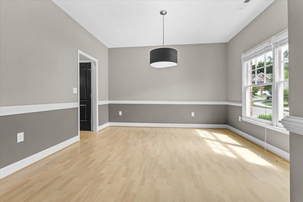 628 Janette AVE SW - Photo 7
