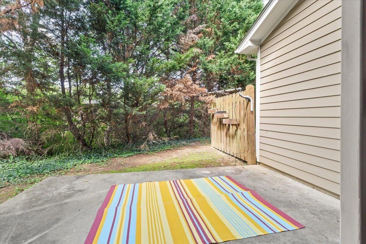 628 Janette AVE SW - Photo 17
