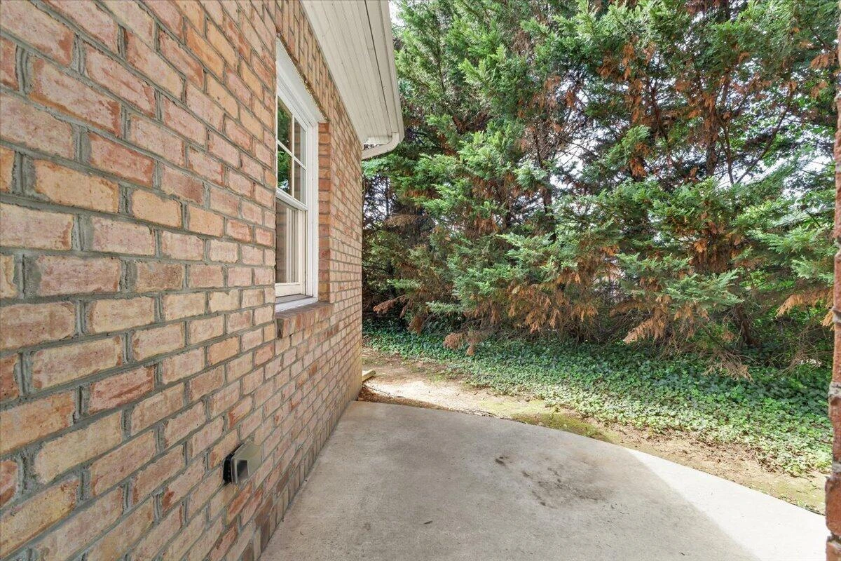 628 Janette AVE SW - Photo 19