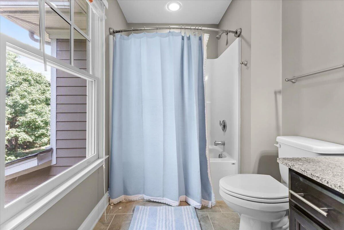 628 Janette AVE SW - Photo 26