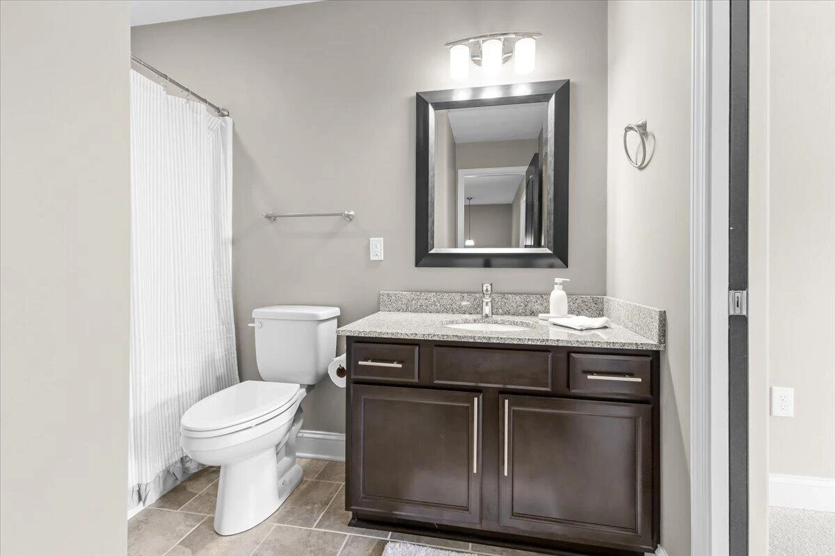 628 Janette AVE SW - Photo 31