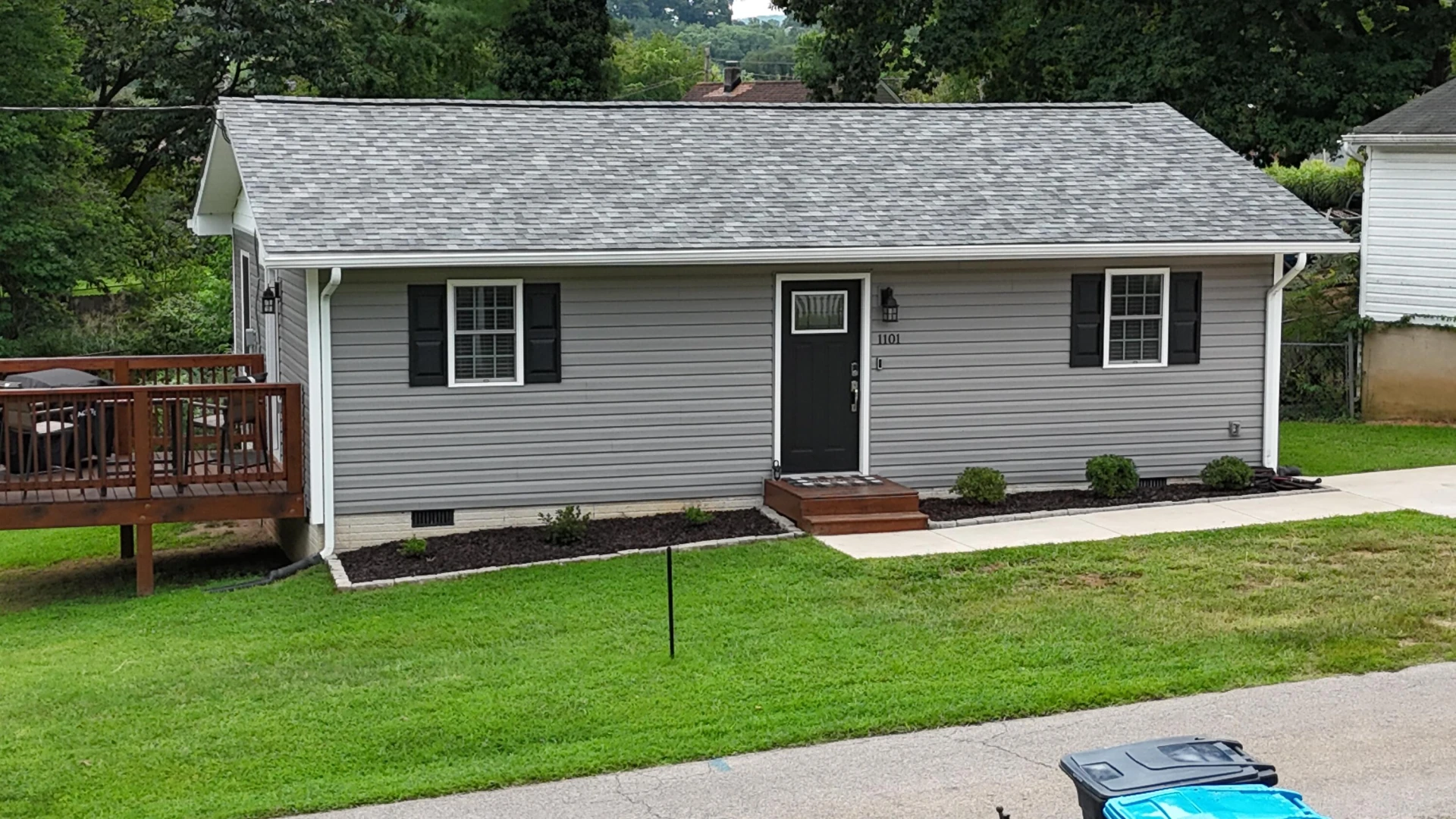 1101 Gearhart RD SE