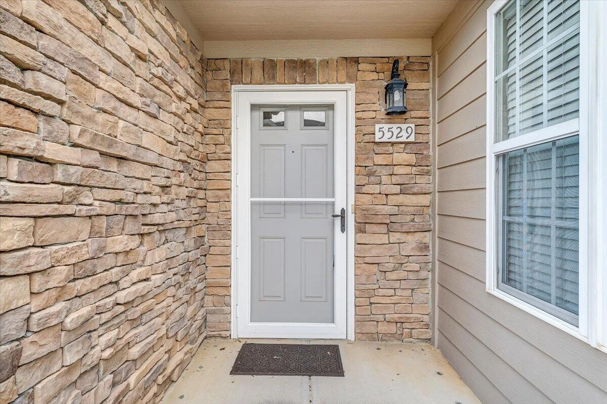 5529 Orchard Villas CIR - Photo 2