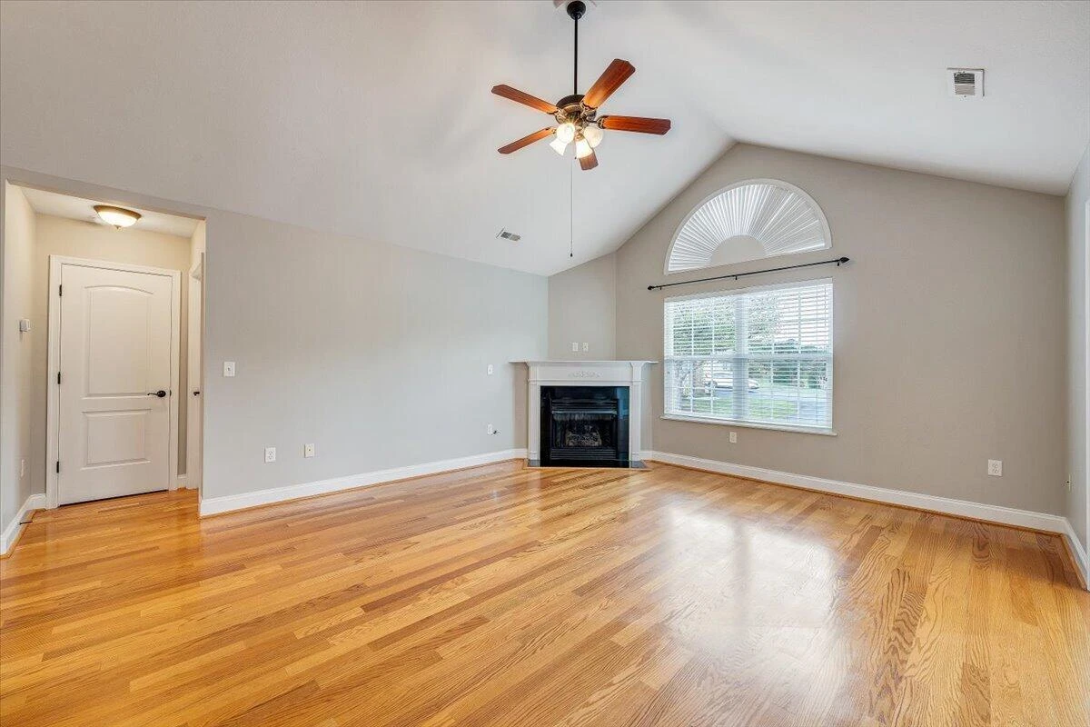 5529 Orchard Villas CIR - Photo 3