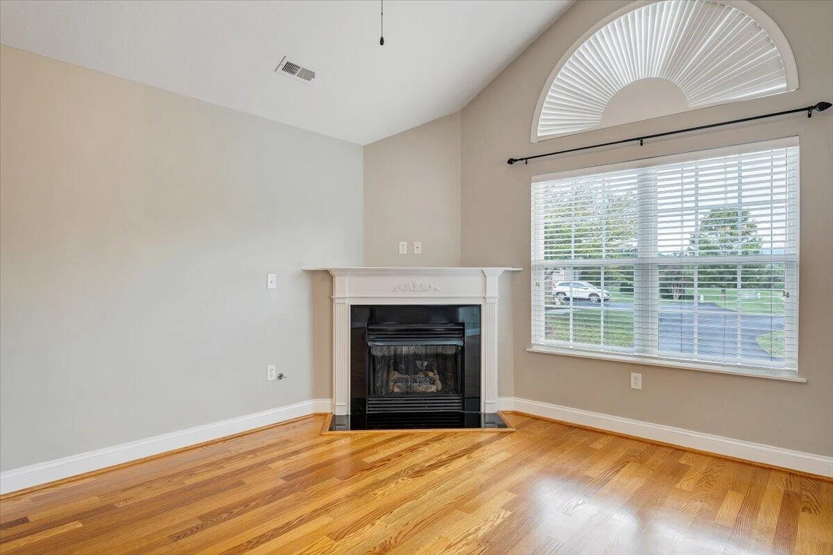 5529 Orchard Villas CIR - Photo 4