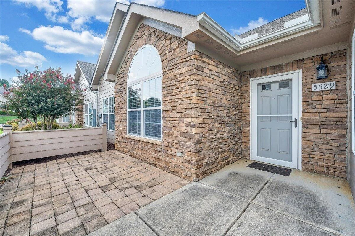 5529 Orchard Villas CIR - Photo 33