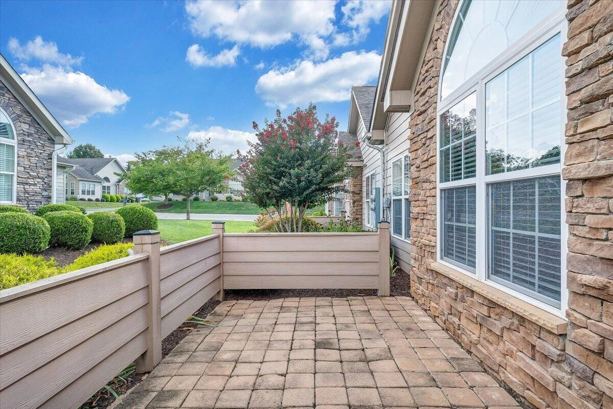 5529 Orchard Villas CIR - Photo 34