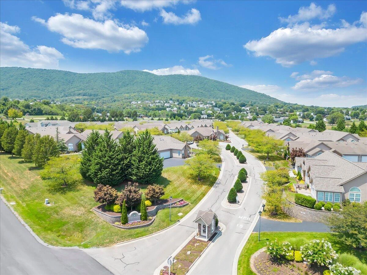 5529 Orchard Villas CIR - Photo 45