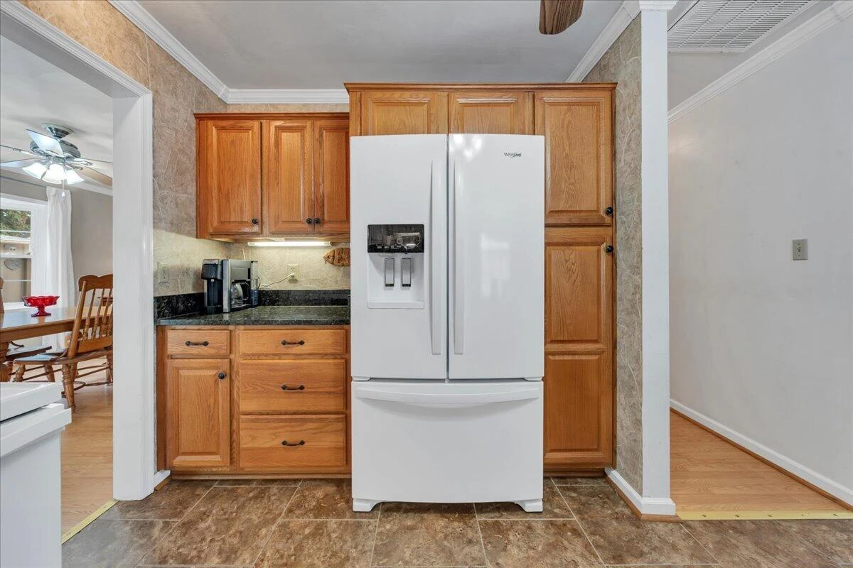110 Hart DR - Photo 12