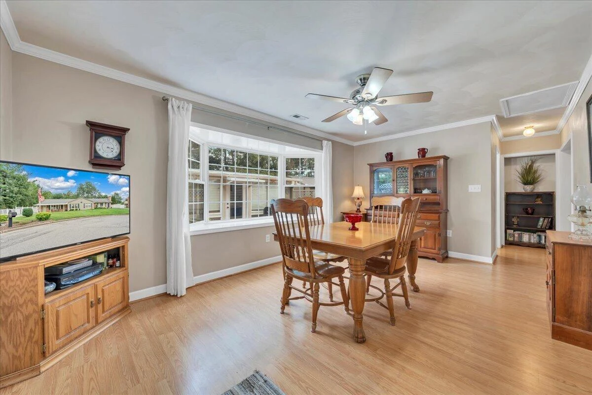 110 Hart DR - Photo 13
