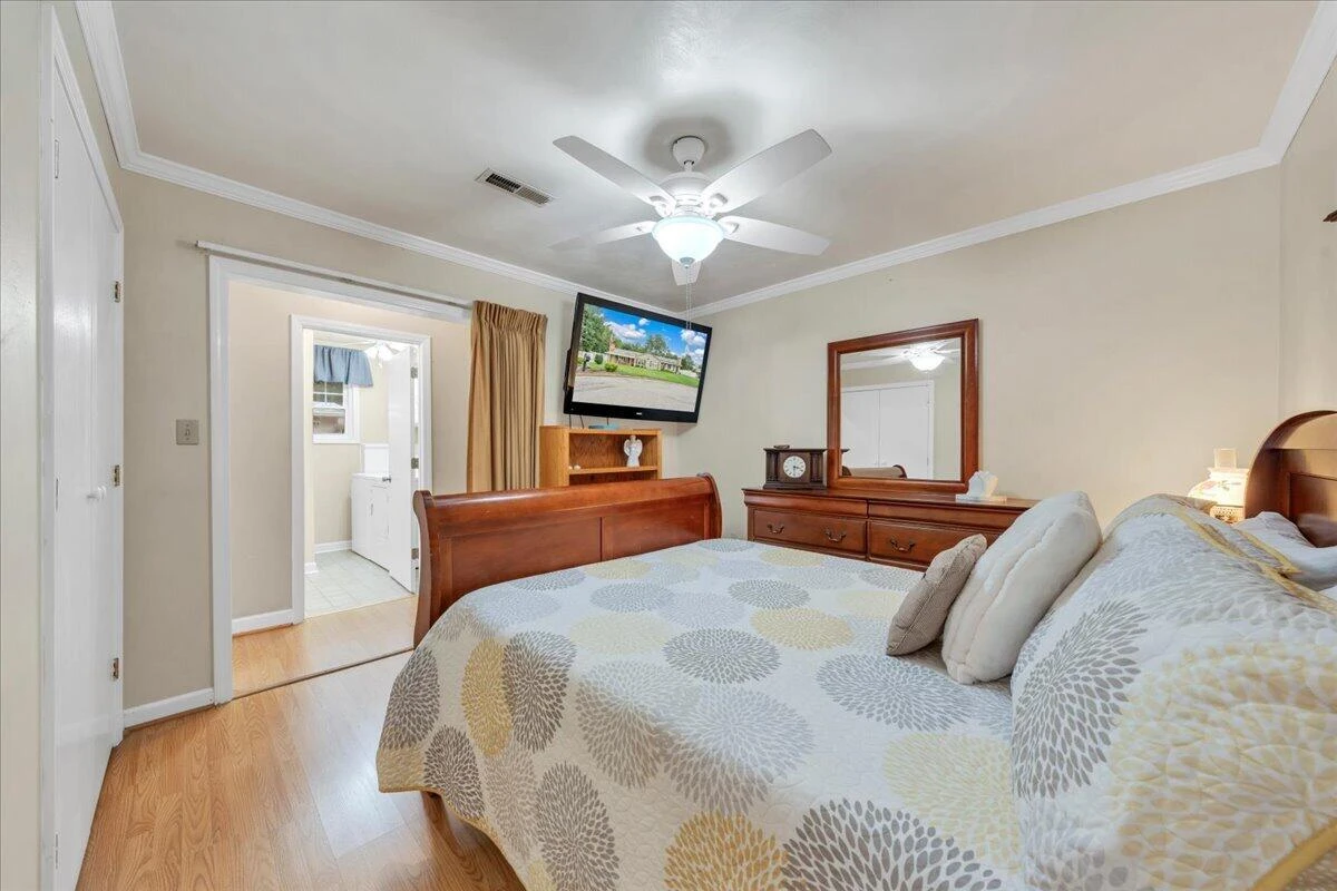110 Hart DR - Photo 21