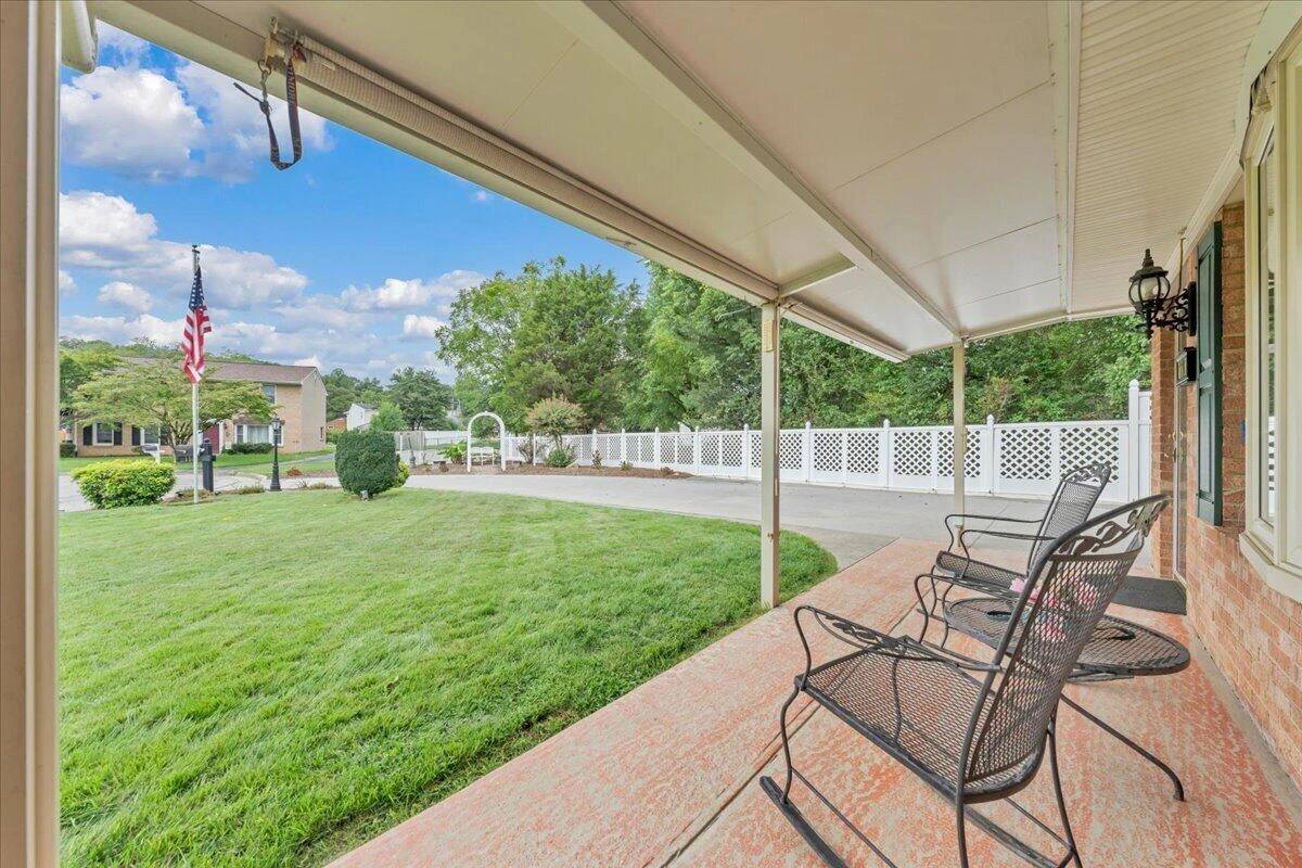 110 Hart DR - Photo 33