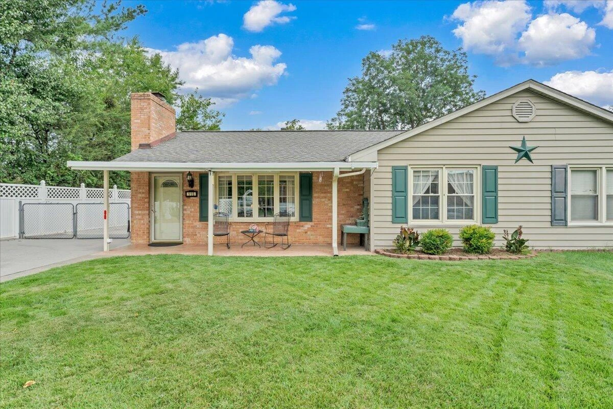 110 Hart DR - Photo 36