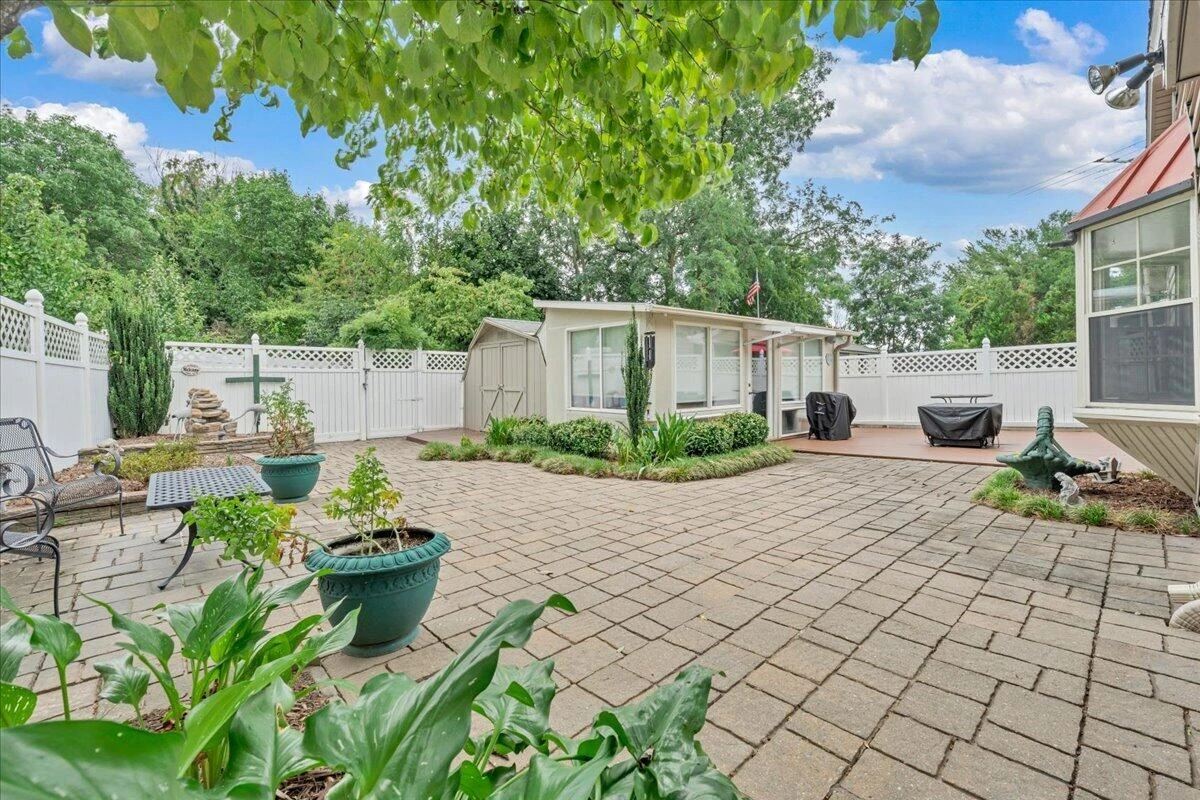 110 Hart DR - Photo 47