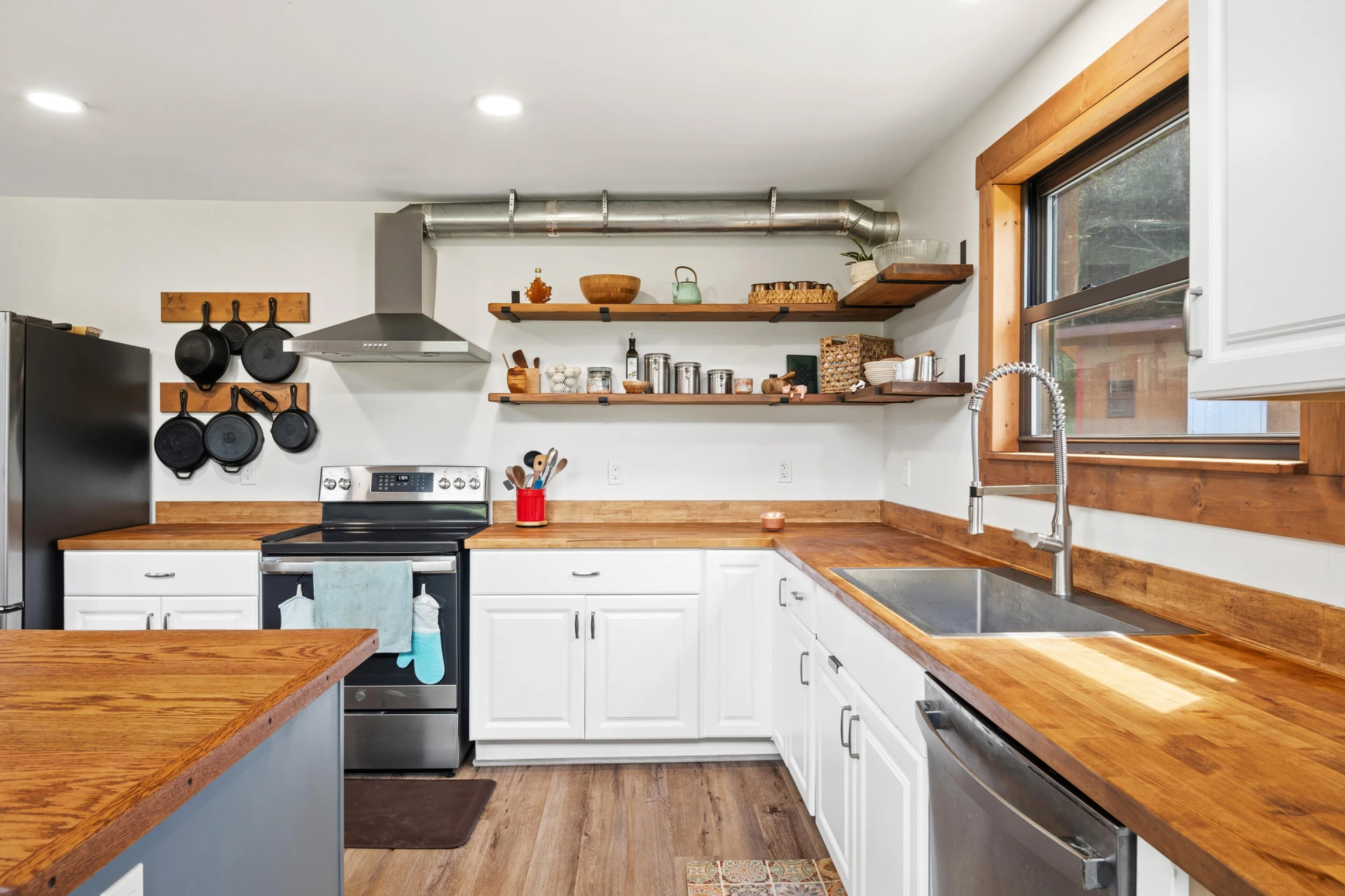 1591 Moles RD SW - Photo 23