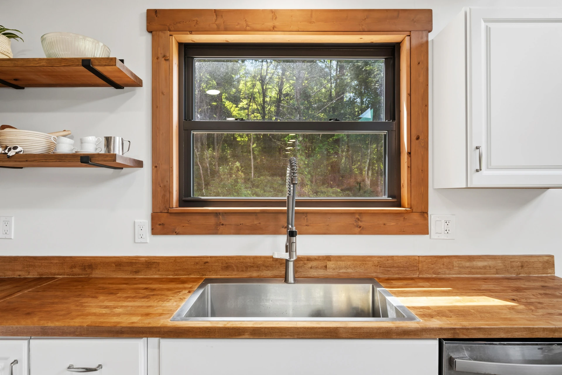 1591 Moles RD SW - Photo 24