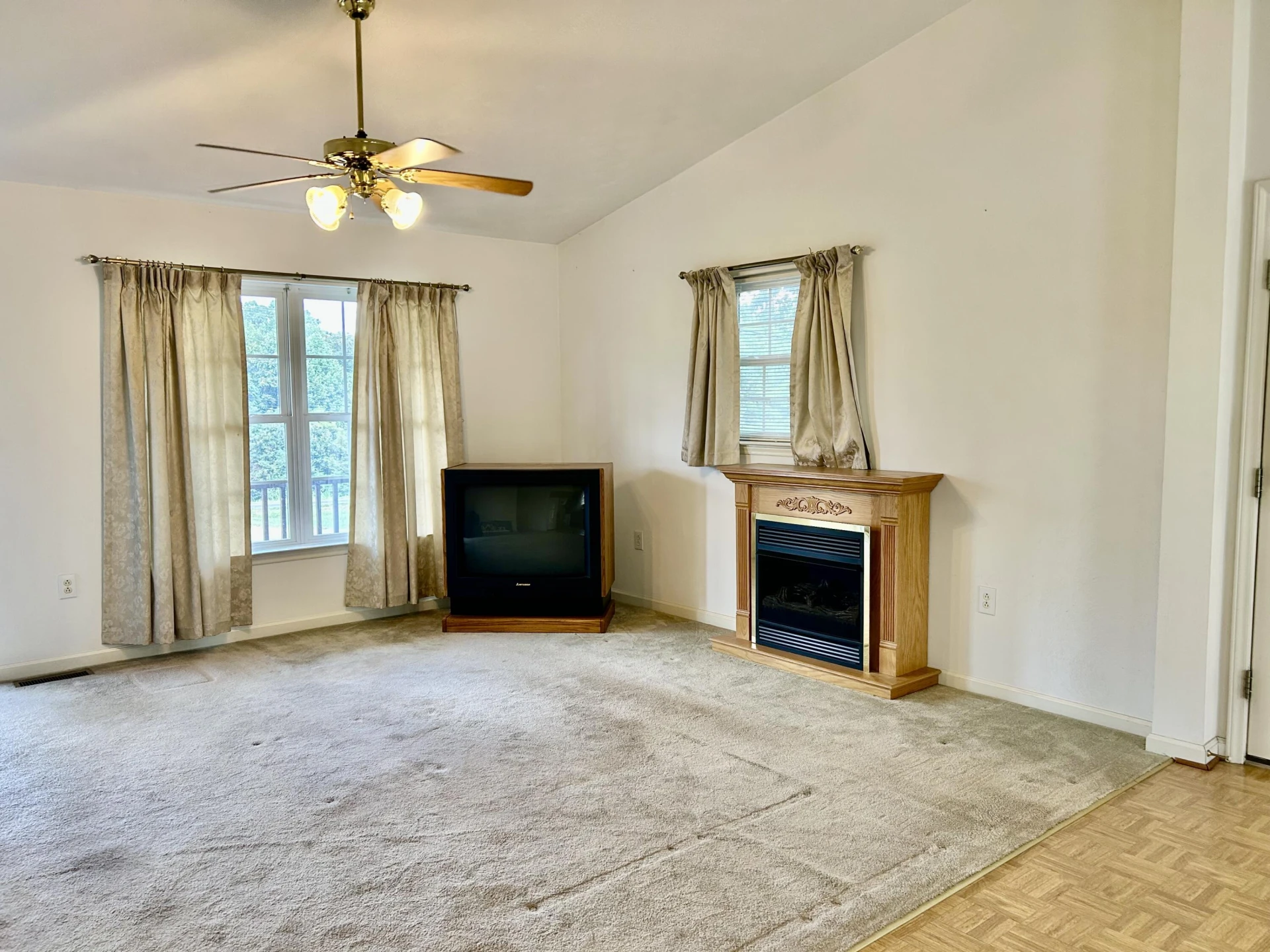 12179 Hardy RD - Photo 10