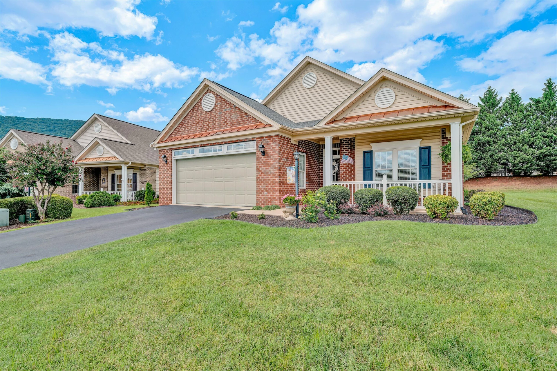 5444 Stayman DR - Photo 2