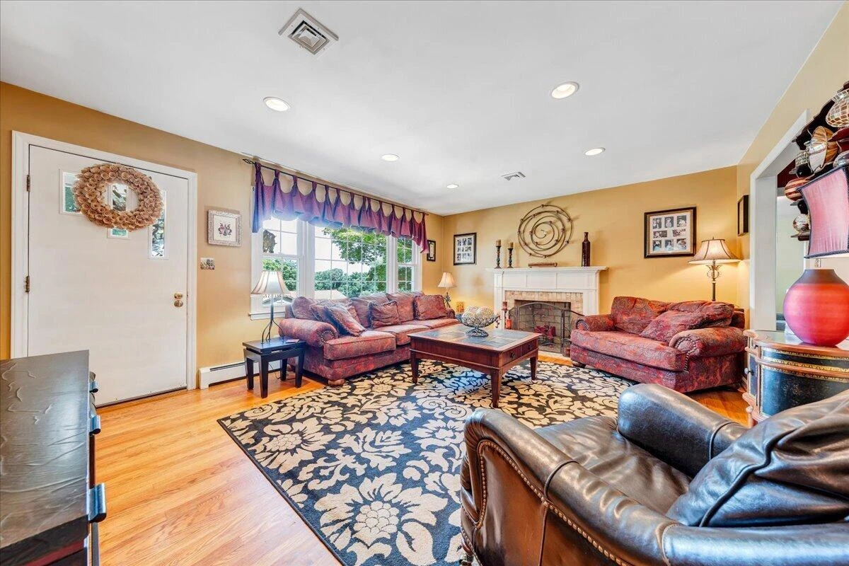 5728 Castle Rock RD - Photo 5