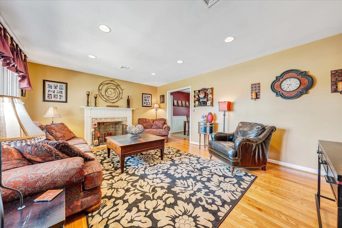 5728 Castle Rock RD - Photo 6