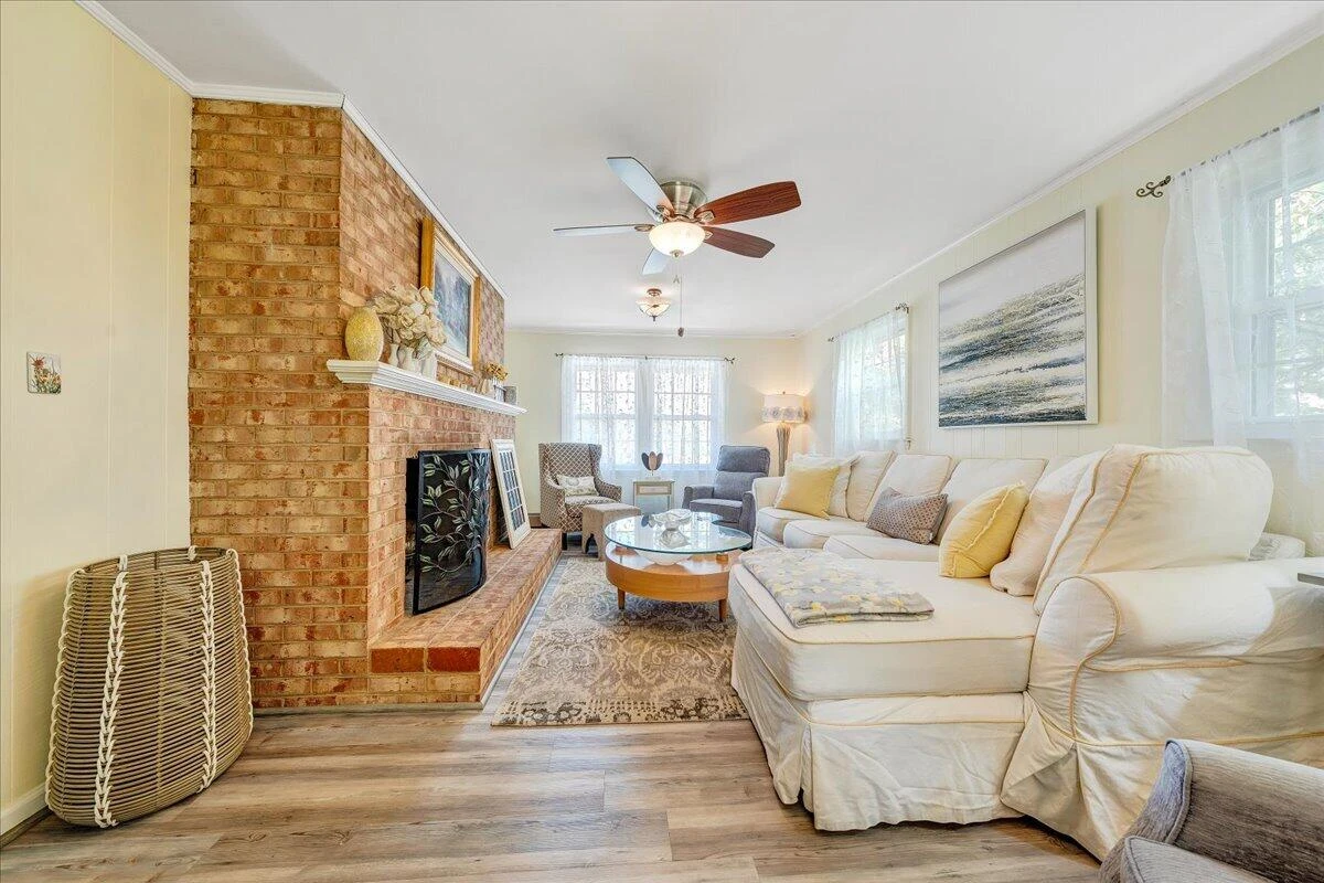 5728 Castle Rock RD - Photo 8