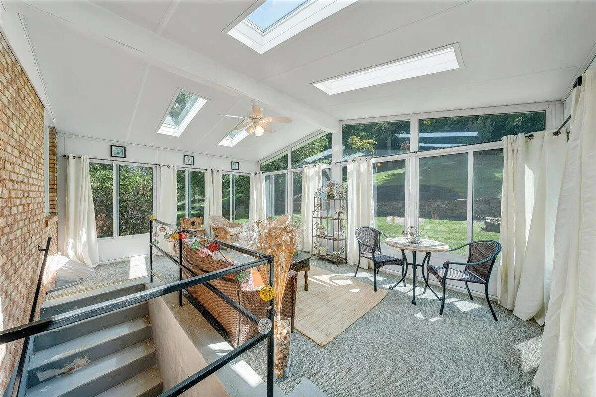 5728 Castle Rock RD - Photo 16