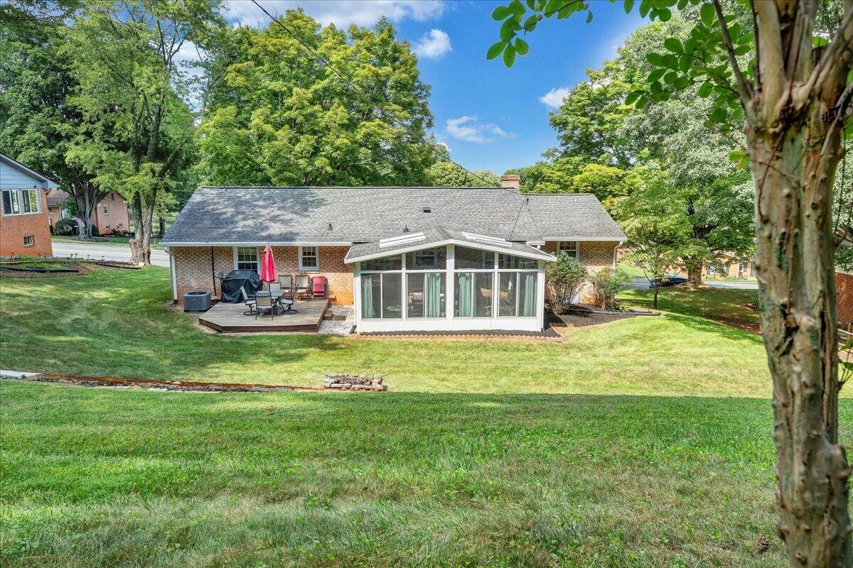 5728 Castle Rock RD - Photo 24