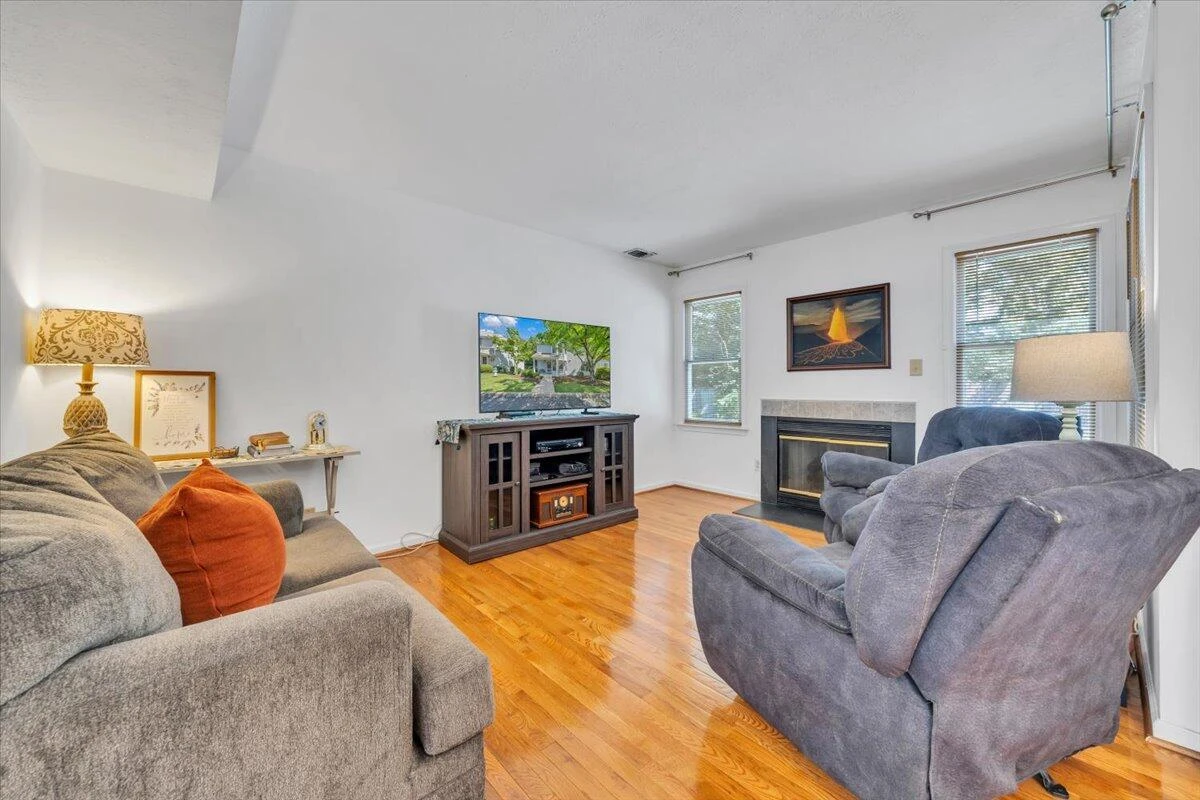 4646 Mill View CT - Photo 6