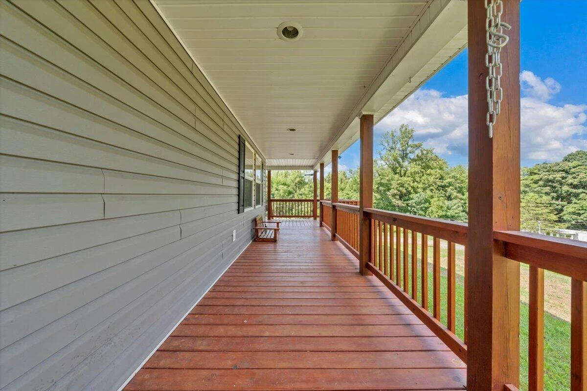 2412 Quarterwood RD - Photo 6