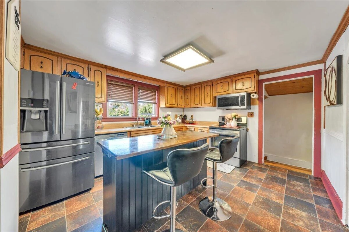 2412 Quarterwood RD - Photo 14