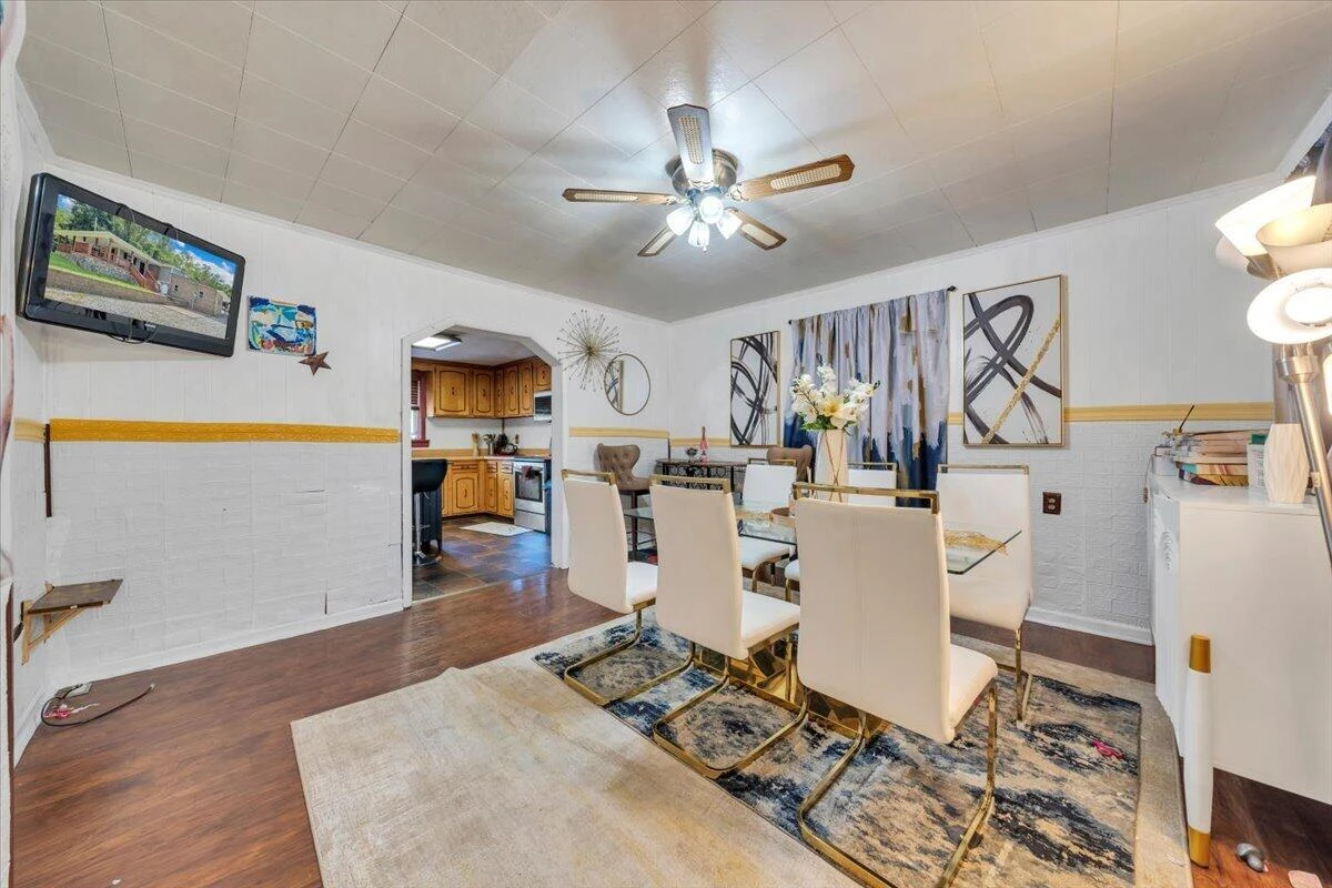 2412 Quarterwood RD - Photo 19