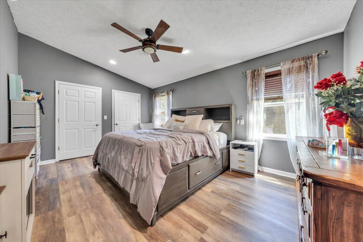 2412 Quarterwood RD - Photo 20